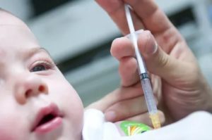 Прививка от полиомиелита капли или укол комаровский