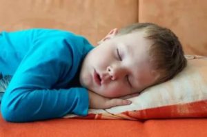 Ребенок громко дышит во сне