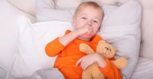 Ребенок постоянно кряхтит горлом 5 лет
