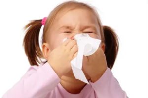 Ребенок чихает и сопли комаровский