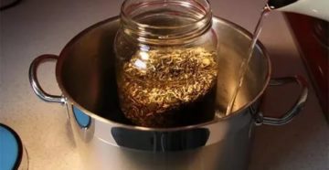 Как заварить траву на водяной бане