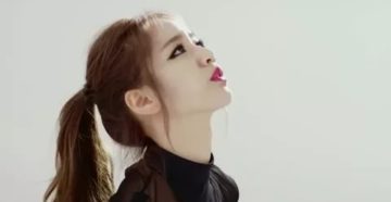 Бывает ли у девушек кадык